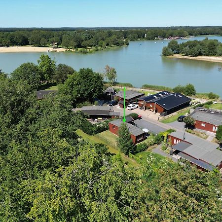 Gezellig Chalet Met 2 Slaapkamers En Zicht Op Het Water Erm Esterno foto